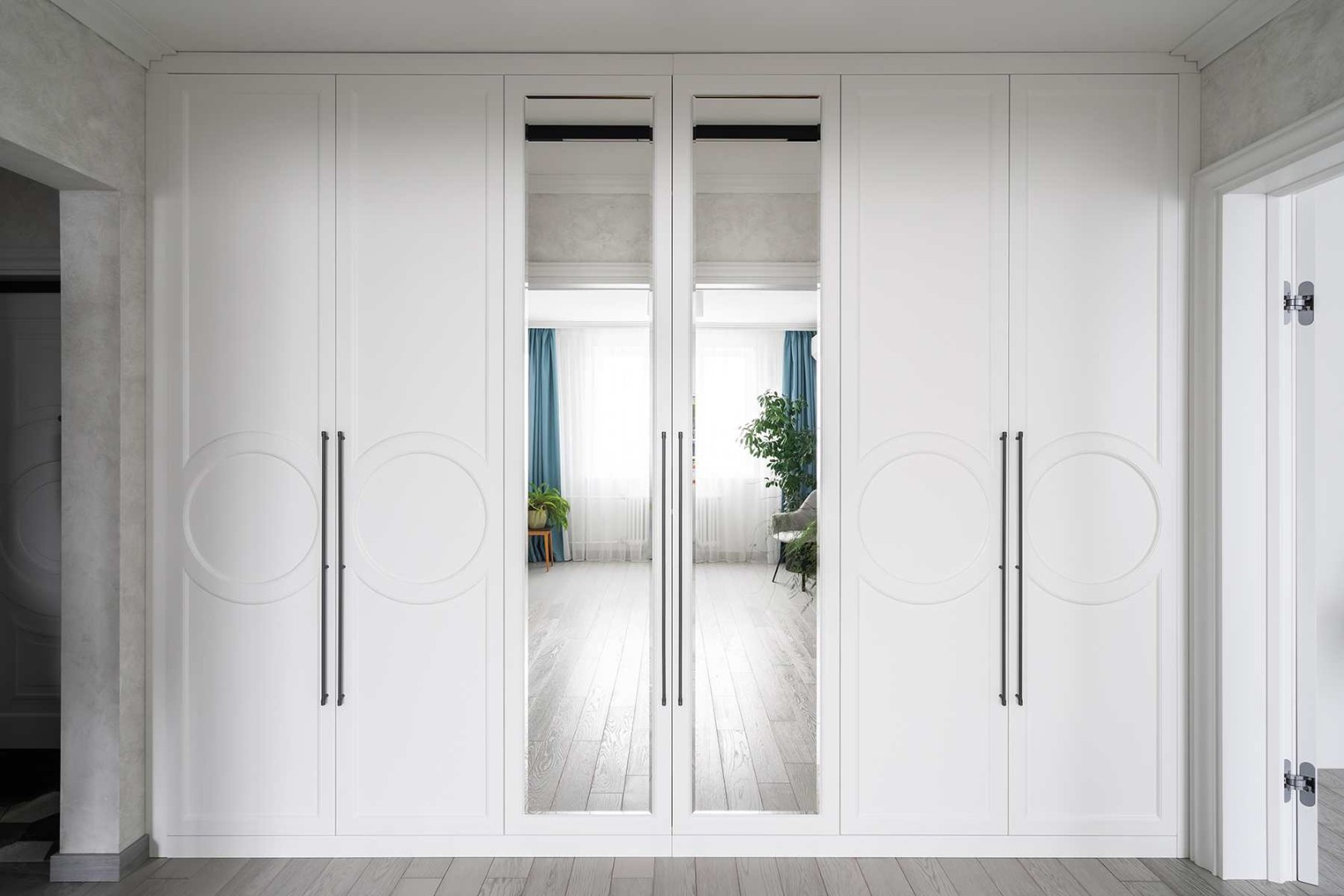 Прямой шкаф Модель 25